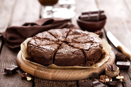 Milk Chocolate Almond Fudge: A Creamy and Nutty Indulgence