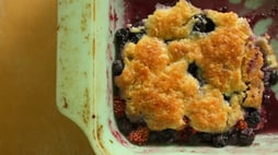 Topping Options and Tips for Gooey Cobbler Texture