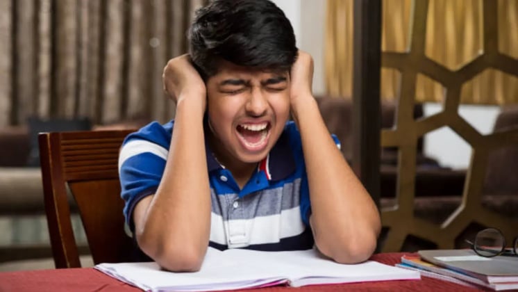 5 Ways Teenagers Can Manage Anger Issues Within Their Family