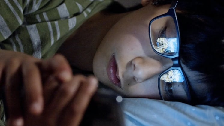7 Harmful Effects of Mobile Phones on Students Every Parent Should Know