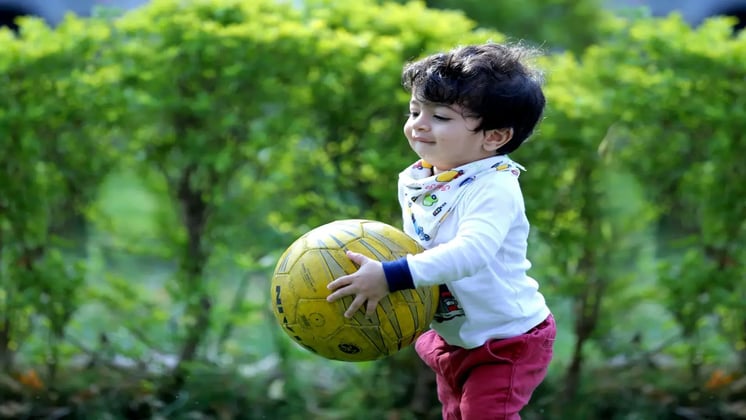 7 Safety Rules for Kids to Remember Outdoors