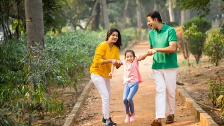 Effective Parenting: 5 Tips To Strengthen Your Parent-Child Bond