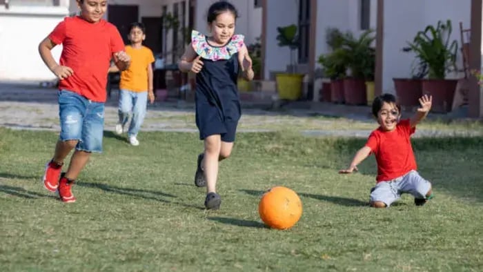 Games to Play with Friends_ 13 Ideas for Active, Happy Playdates