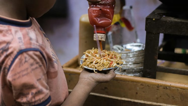 Unhealthy Food Habits in Kids and How to Overcome Them