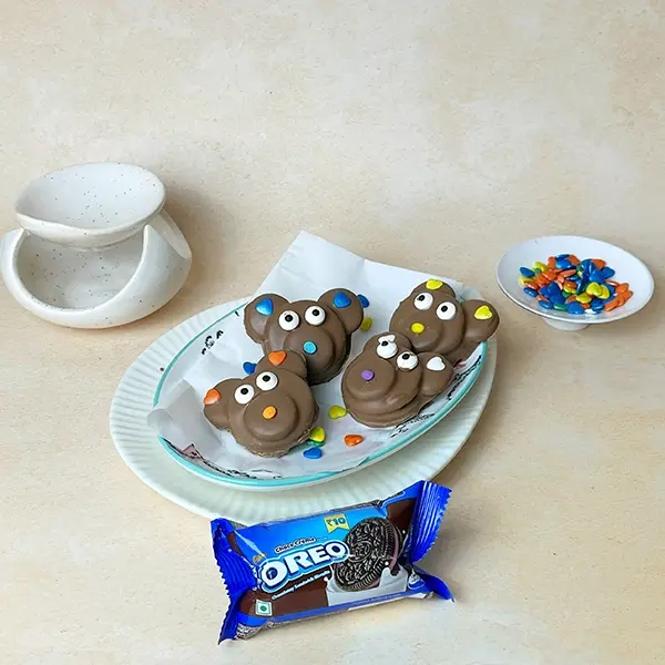 Teddy Bear Chocolate Covered Oreo | Desserts Corner