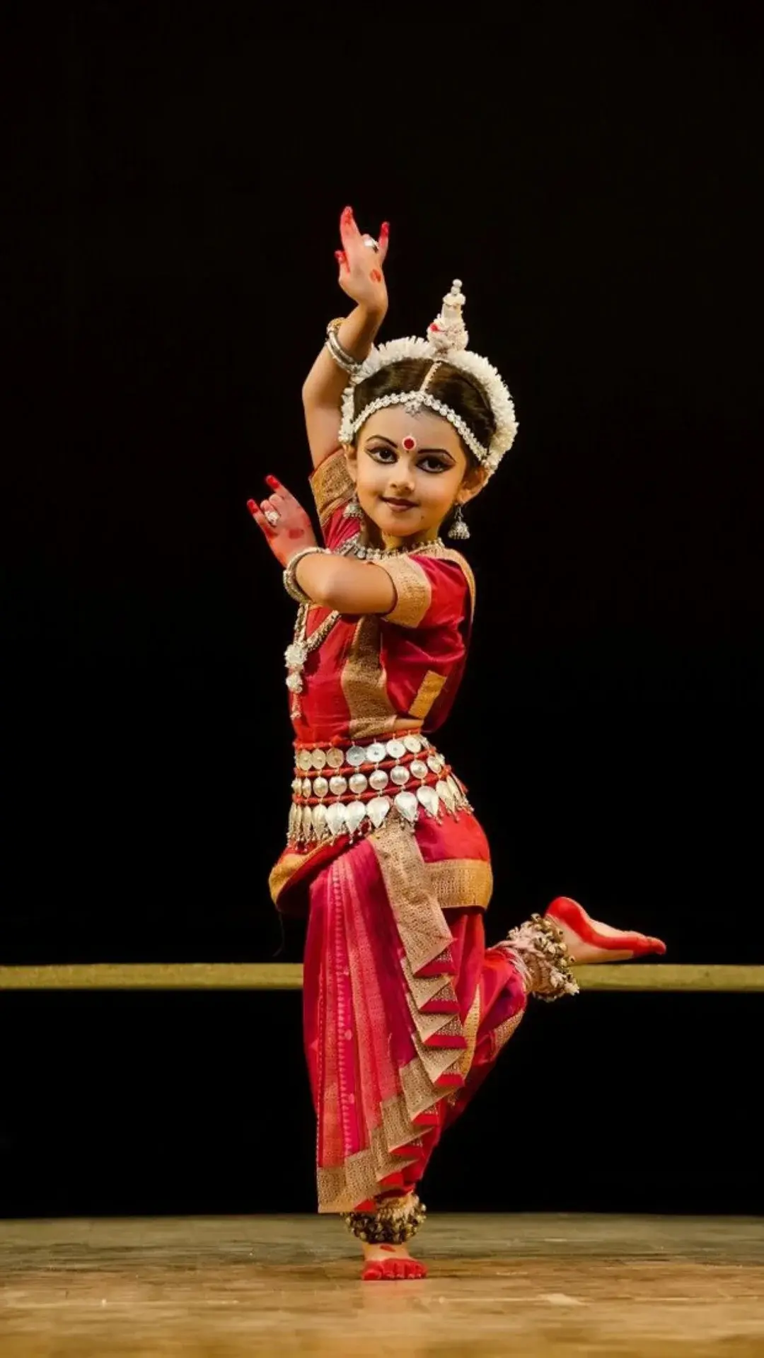 6 Cultural Dance Forms For Kids: Kathak, Bharatanatyam, And More  - Feature Image